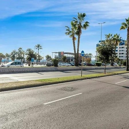 Apartment Escapada Al Paraiso En Malaga-playa A Un Minuto Malaga